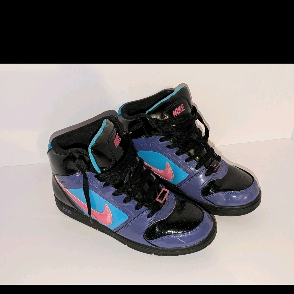 Nike Women's Athletic Shoes - Black, Pink, Blue